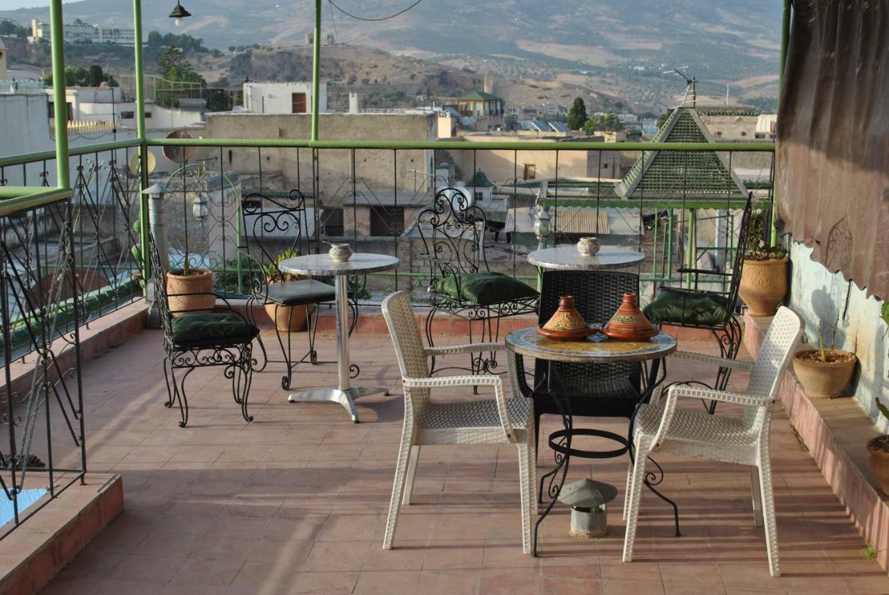 Dar Mounadim Fez Bagian luar foto